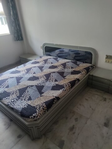 Bedroom in 2 BHK Apartment at Kunj Vihar Vile Parle West, Vile Parle West – for Rent