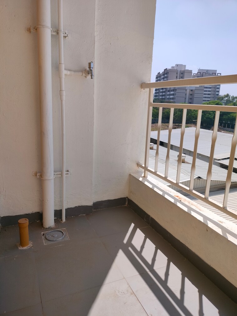 Balcony, wadgaon sheri 1 Bedroom 550 Sq.Ft. Apartment In Wadgaon Sheri Pune 9399343