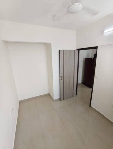 2 BHK Apartment For Rent in Andheri CHS, Andheri West