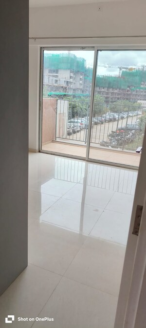 Room in 3 BHK Apartment at Godrej Boulevard, Manjari – for Rent