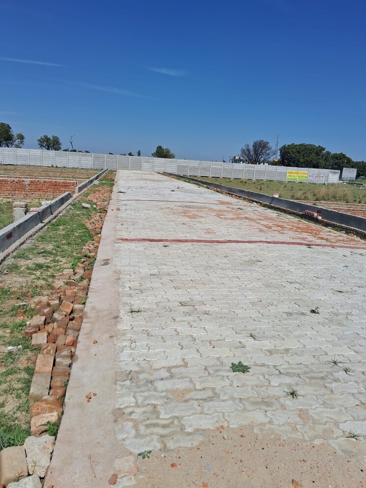 undefined, goel-tower  1000 Sq.Ft. Plot In Anora Kala Lucknow 9399486