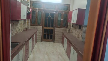 Kitchen in 2 BHK Builder Floor at Gomti Nagar – for Rent