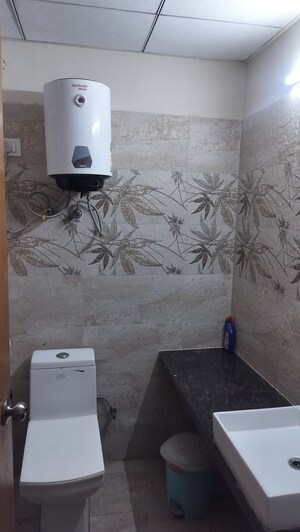 Bathroom in 1 BHK Apartment at Paramount Golfforeste, Zeta I Greater Noida – for Rent