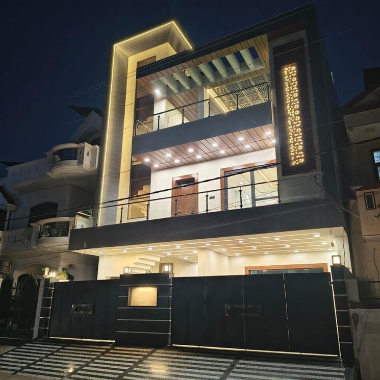 Exterior View, gomti nagar 5 Bedroom 2152 Sq.Ft. Villa In Gomti Nagar Lucknow 9399468