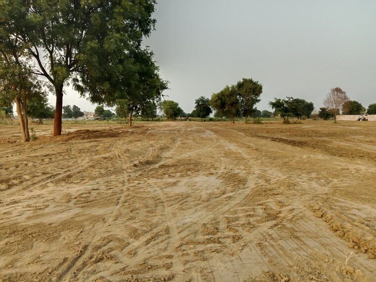 undefined, gwalior road  900 Sq.Ft. Plot In Gwalior Road Agra 9399475