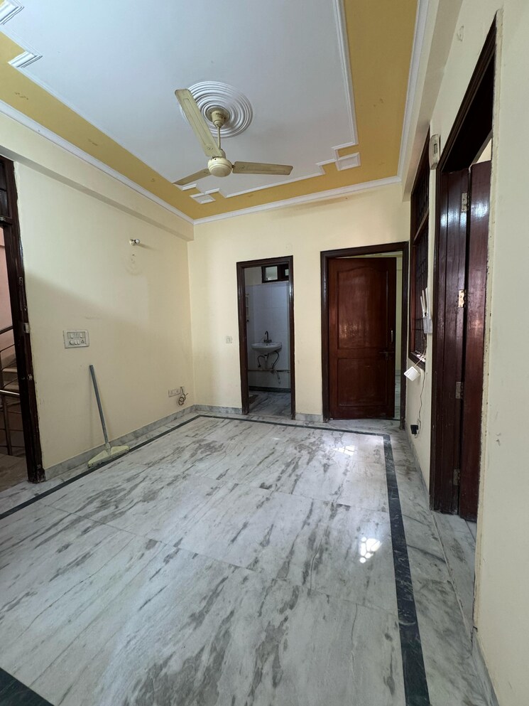 Room, chattarpur 2 Bedroom 900 Sq.Ft. Builder Floor In Chattarpur Delhi 9399500