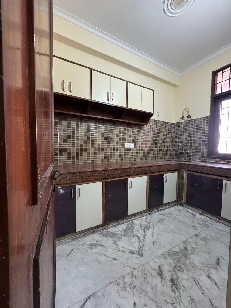 Kitchen, chattarpur 2 Bedroom 900 Sq.Ft. Builder Floor In Chattarpur Delhi 9399500