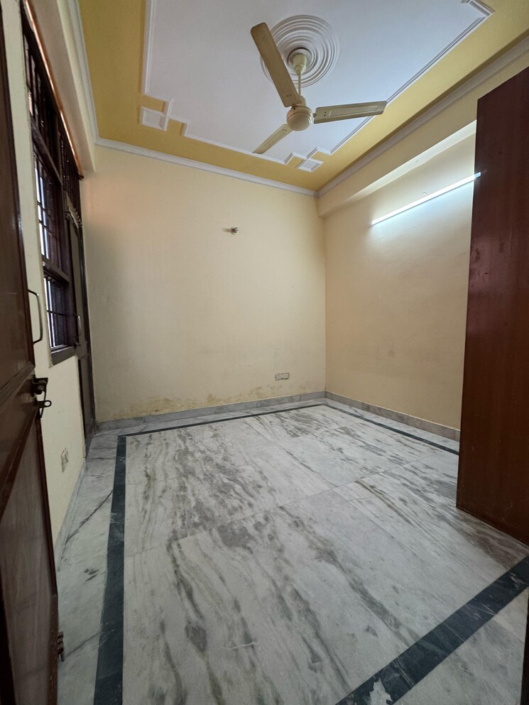 Room, chattarpur 2 Bedroom 900 Sq.Ft. Builder Floor In Chattarpur Delhi 9399500