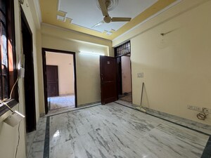 2 BHK Builder Floor For Rent in Chattarpur