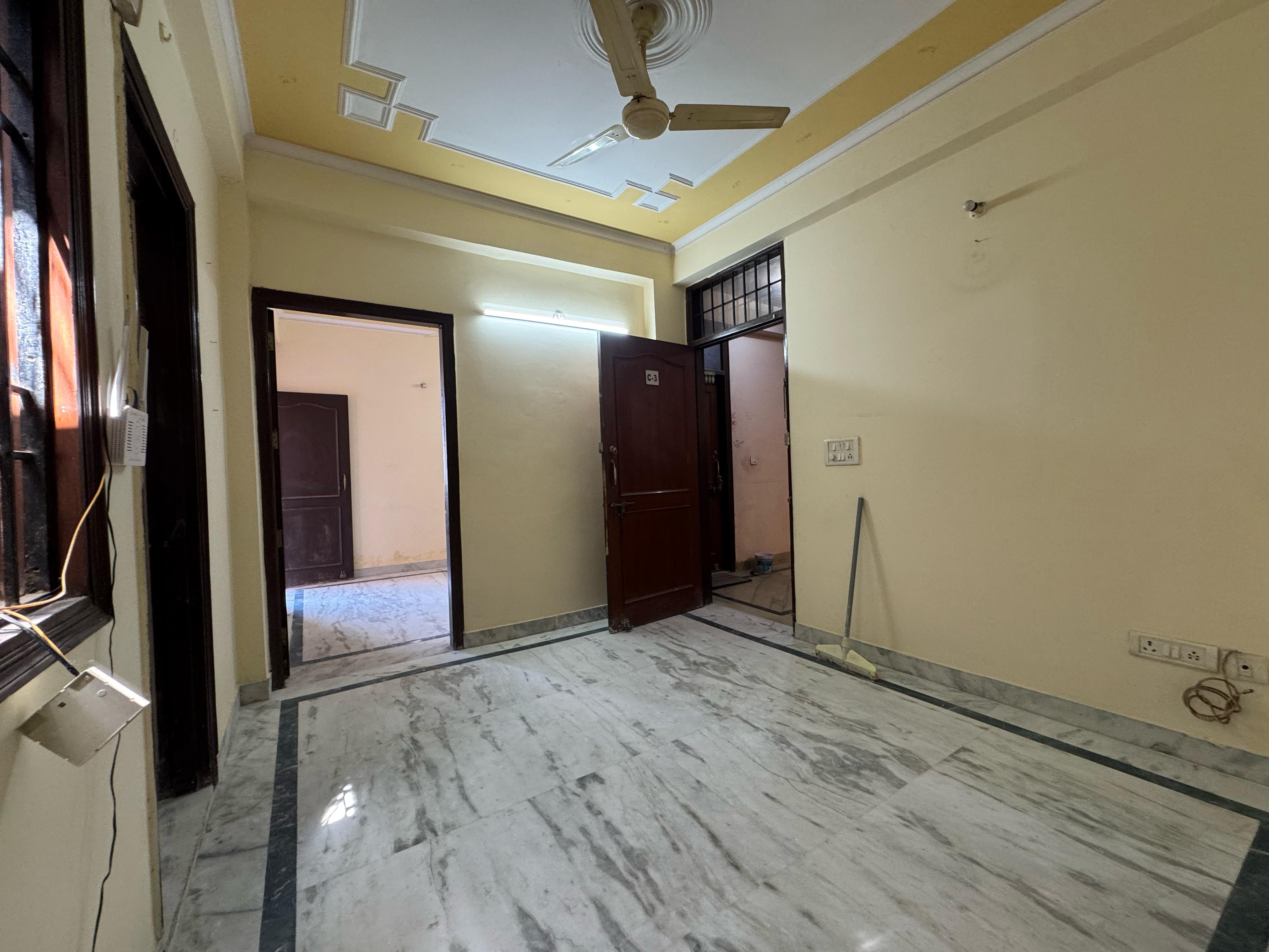 2 BHK + Servant Room Builder Floor For Rent in Chattarpur Temple 