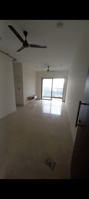 2 BHK Apartment For Rent in Kalpataru Paramount, Kapur Bawdi