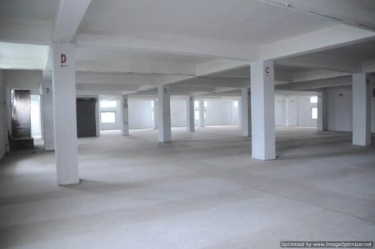 Room, sector 64 Commercial Office Space 50000 Sq.Ft. In Sector 64 Noida 9399205