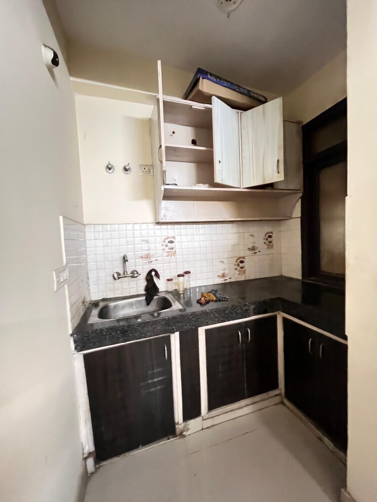 Kitchen, chattarpur 1 Bedroom 450 Sq.Ft. Builder Floor In Chattarpur Delhi 9399499