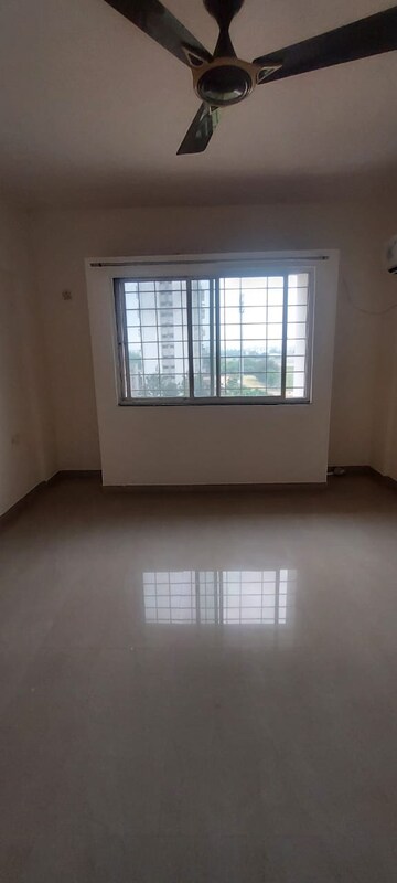 Room in 2 BHK Builder Floor at Eiffel Developers City, Chakan – for Rent
