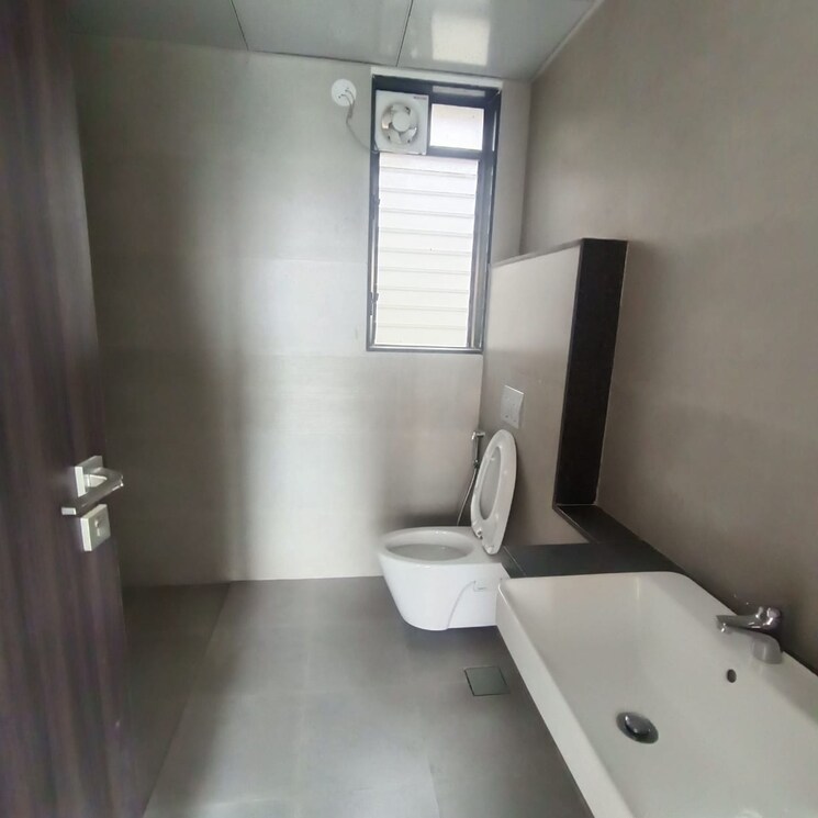 Bathroom, runwal-the-central-park 2 Bedroom 741 Sq.Ft. Apartment In Chinchwad Pune 9399478