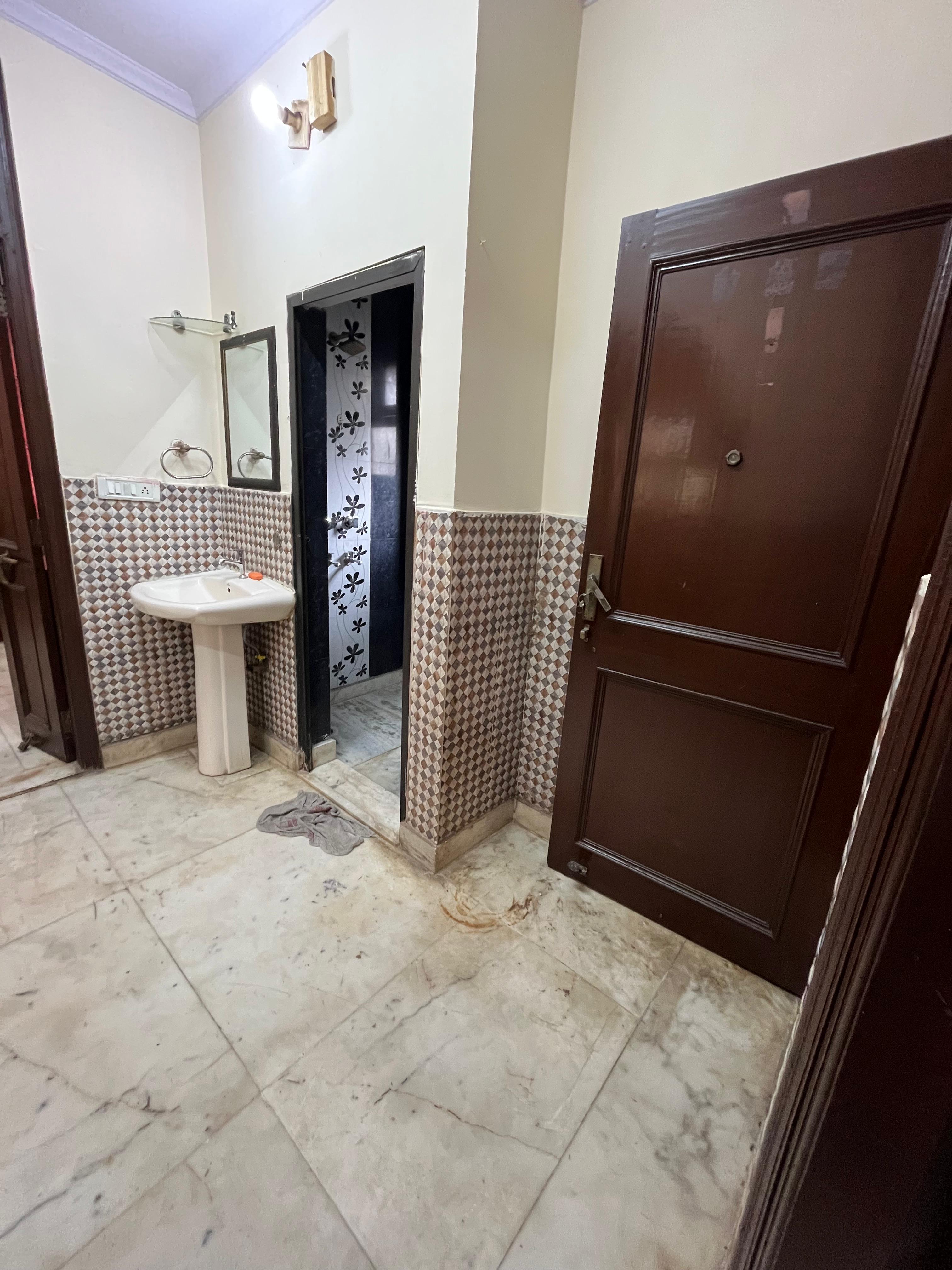 3 BHK + Pooja Room Apartment For Rent in Riddhi Garden