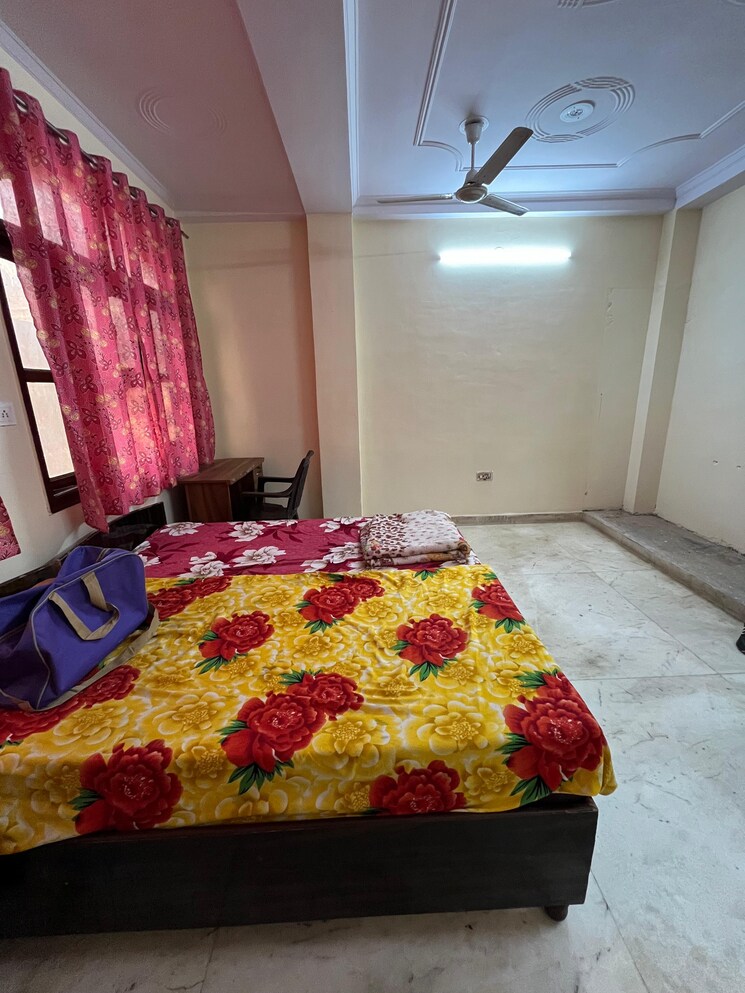 Bedroom, riddhi gardens 3 Bedroom 950 Sq.Ft. Apartment In Riddhi Gardens Mumbai 9399321