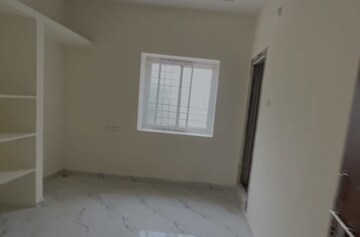 Room in 3 BHK Apartment at Kokapet – for Sale