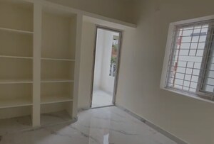 Room in 3 BHK Apartment at Kokapet – for Sale
