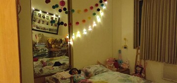 Bedroom in 2 BHK Apartment at Dosti Acres Aster, Wadala East – for Rent