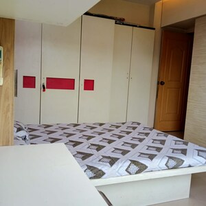 Bedroom in 1 BHK Apartment at Swapnalok Apartment Andheri, Andheri East – for Rent