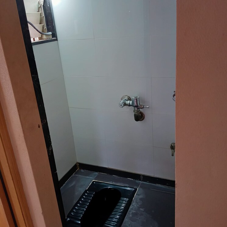Bathroom, swapnalok-apartment-andheri 1 Bedroom 400 Sq.Ft. Apartment In Andheri East Mumbai 9399562