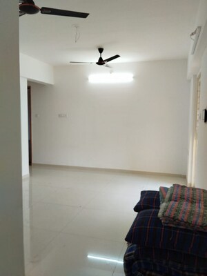 Room in 2 BHK Apartment at Kohinoor Zen Estate, Kharadi – for Rent