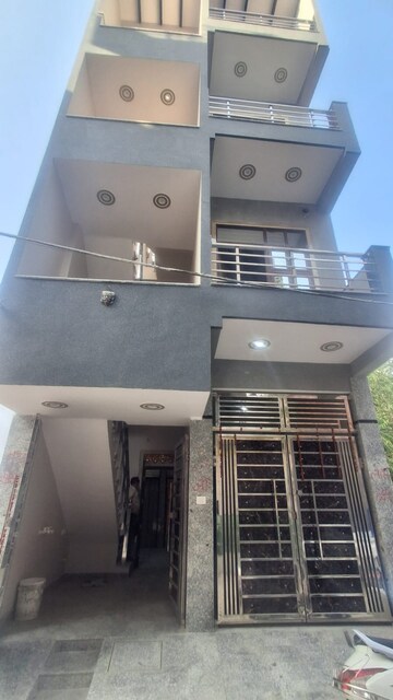2 BHK Independent House For Sale in Sector 64
