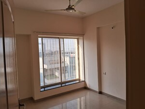 Room in 3 BHK Apartment at Yash Wisteria, Wakad – for Rent