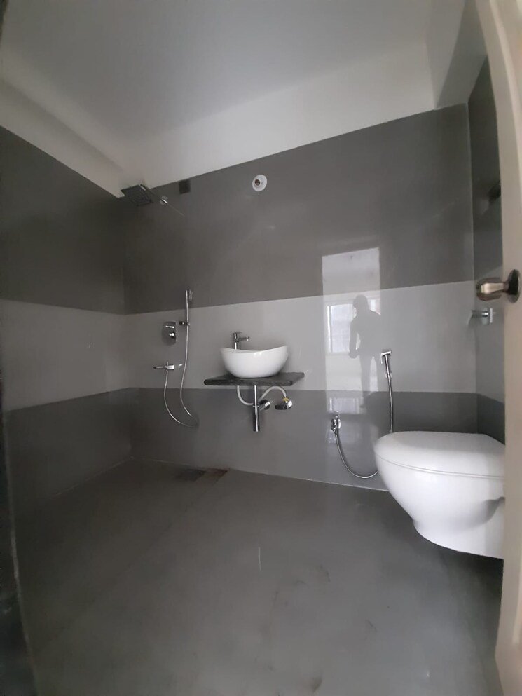Bathroom, prem nagar 2 Bedroom 750 Sq.Ft. Apartment In Prem Nagar Mumbai 9399625