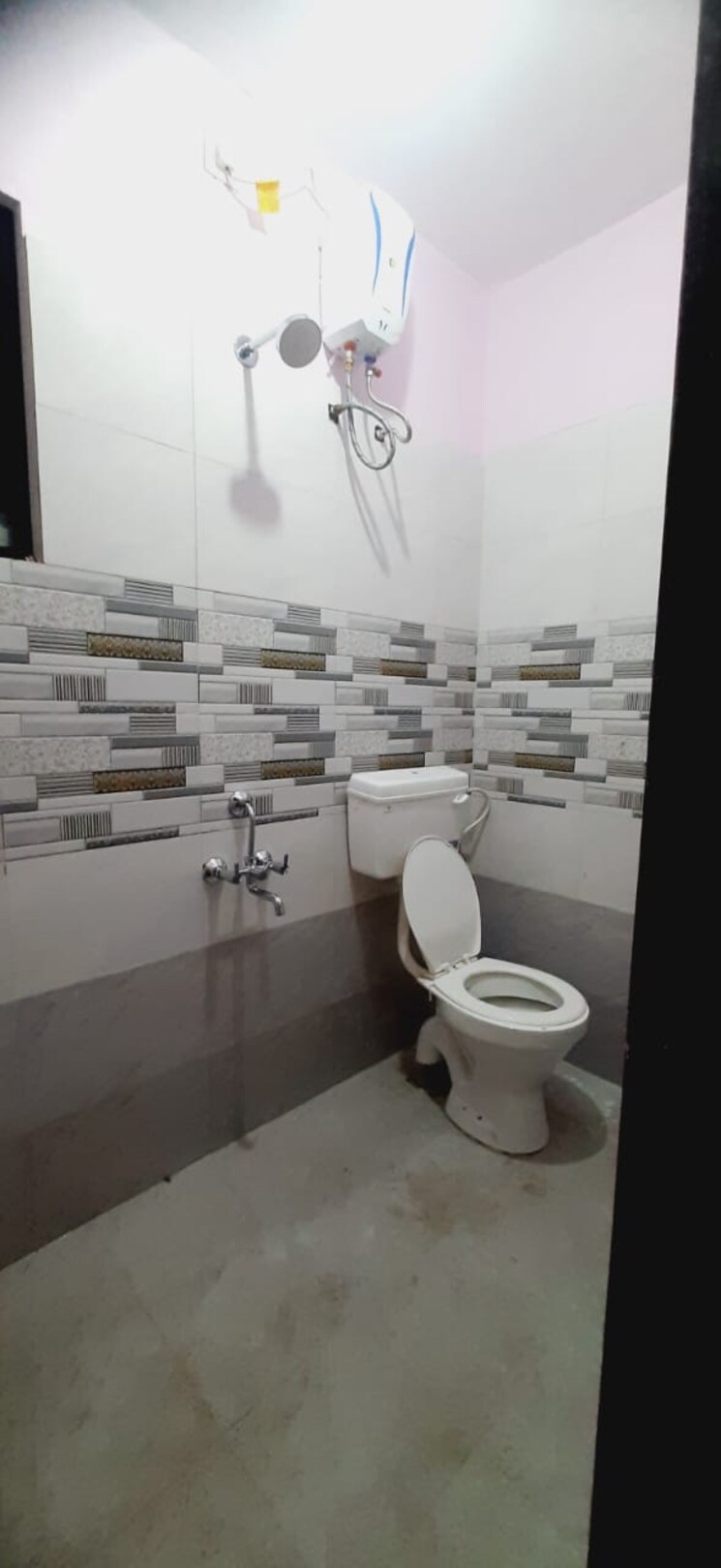 Bathroom, chandan nagar 1 Bedroom 550 Sq.Ft. Apartment In Chandan Nagar Pune 9399639