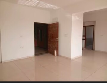 Room in 3 BHK Apartment at Ambawadi – for Rent
