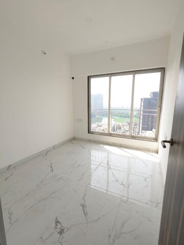 1 BHK Apartment For Rent in Dharti Pressidio, Kandivali West