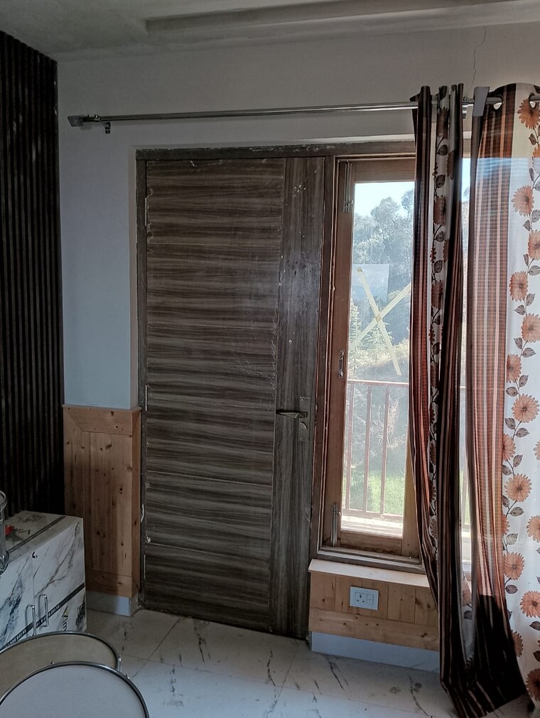Bathroom, kamyana bharari road 2 Bedroom 800 Sq.Ft. Builder Floor In Kamyana Bharari Road Shimla 9399635