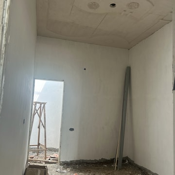 Building Lobby in 3 BHK Villa at Partapur – for Sale