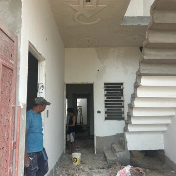 Staircase in 3 BHK Villa at Partapur – for Sale