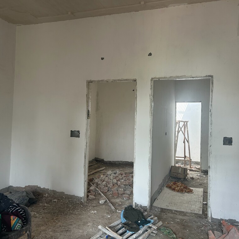 Room, partapur 3 Bedroom 125 Sq.Yd. Villa In Partapur Meerut 9399681