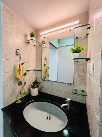 Team Area in 2 BHK Apartment at Andheri CHS, Andheri West – for Rent