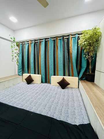 Bedroom in 2 BHK Apartment at Andheri CHS, Andheri West – for Rent