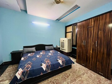 Bedroom in 5 BHK Independent House at Sector 76 – for Sale