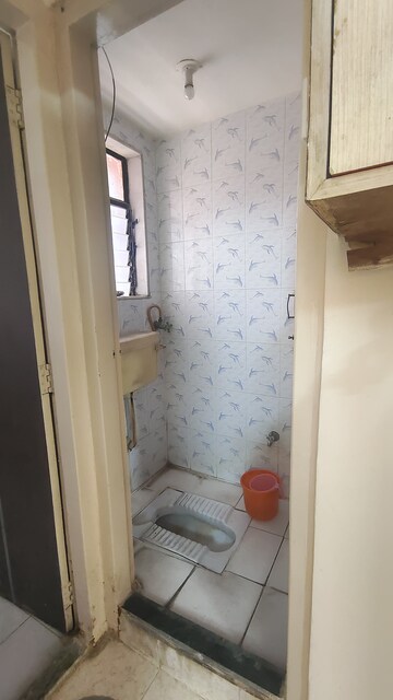 Bathroom in 1 BHK Apartment at Rajnigandha CHS Vasant Vihar, Vasant Vihar – for Rent