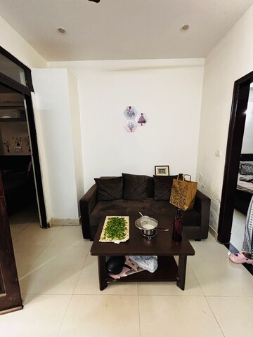 Living Room in 2 BHK Builder Floor at Sector 40 – for Rent
