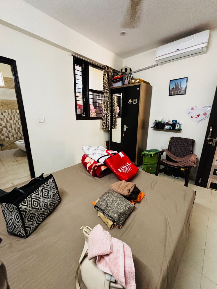 Master Bedroom, sector 40 2 Bedroom 1365 Sq.Ft. Builder Floor In Sector 40 Gurgaon 9399732