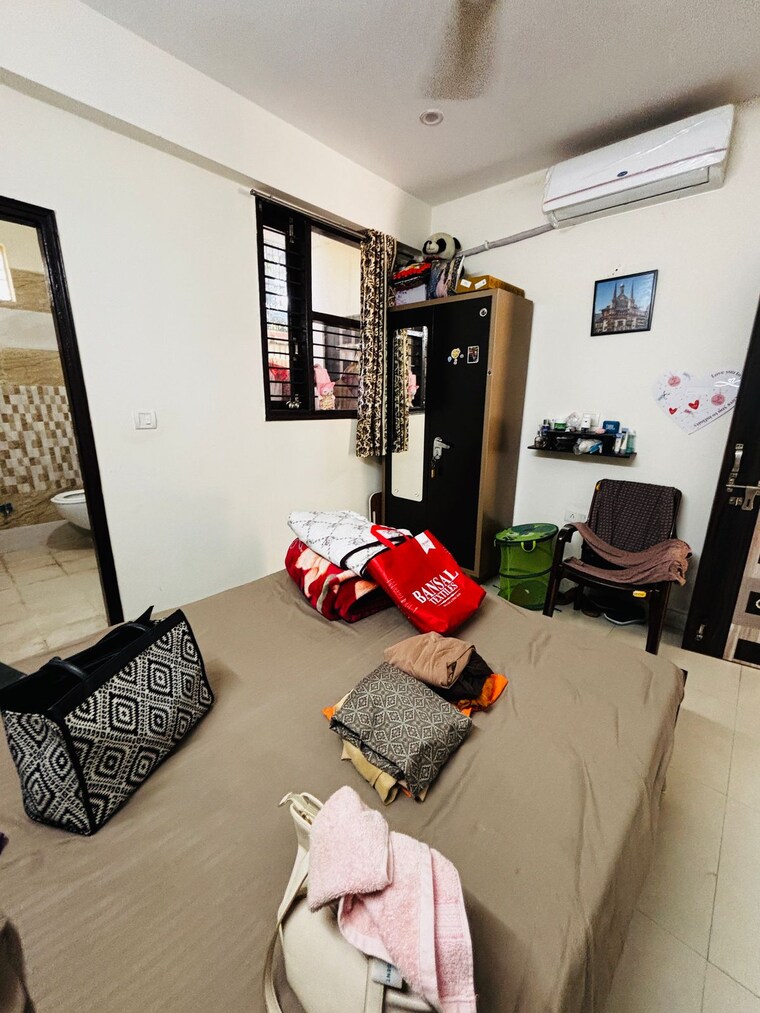 Master Bedroom, sector 40 2 Bedroom 1365 Sq.Ft. Builder Floor In Sector 40 Gurgaon 9399732