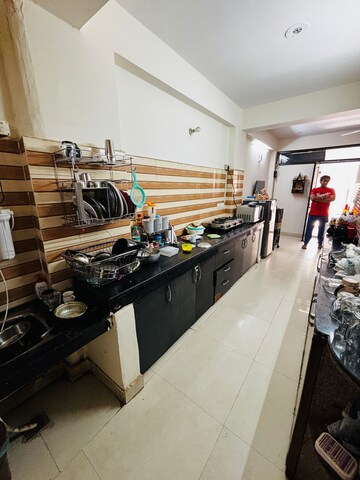 Kitchen in 2 BHK Builder Floor at Sector 40 – for Rent