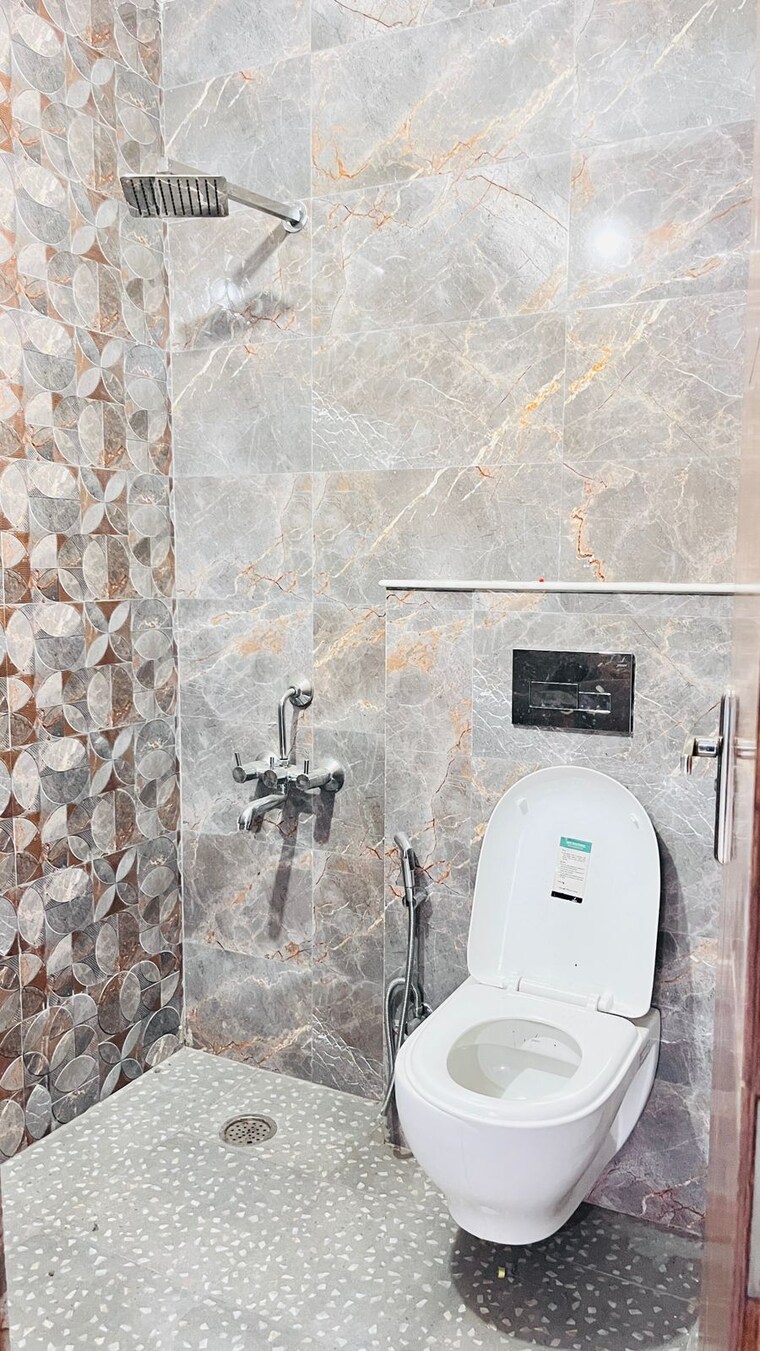 Bathroom, sector 40 2 Bedroom 1365 Sq.Ft. Builder Floor In Sector 40 Gurgaon 9399732