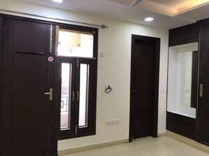 Building Lobby in 3 BHK Builder Floor at Malviya Nagar – for Rent
