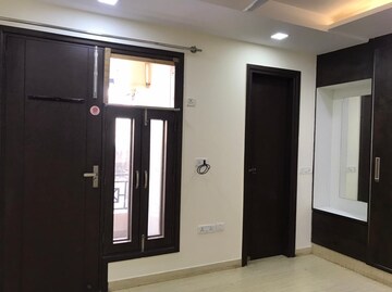 Building Lobby in 3 BHK Builder Floor at Malviya Nagar – for Rent