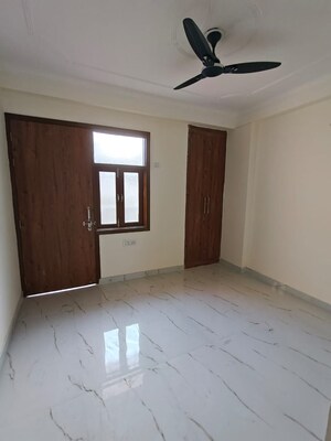Room in 1 BHK Builder Floor at Chattarpur – for Rent