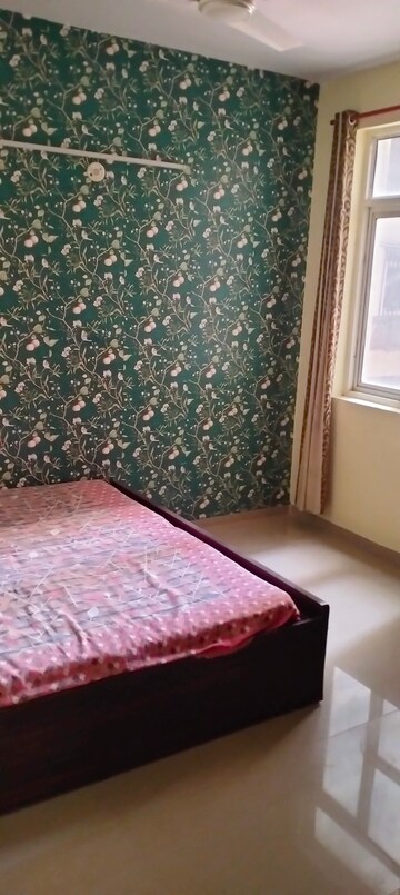 Bedroom in 3.5 BHK Apartment at Omaxe Residency II, Gomti Nagar – for Rent